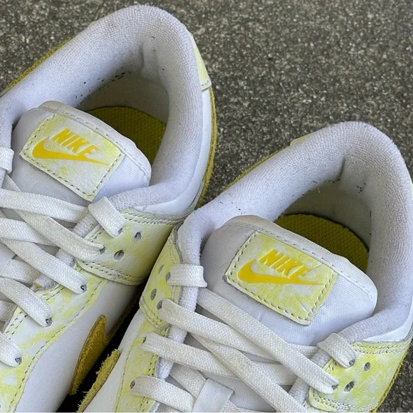 Dunk Low “Yellow Strike” - Picture 10 of 13